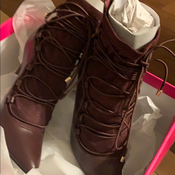 Bev Booties - Picture 3 of 3